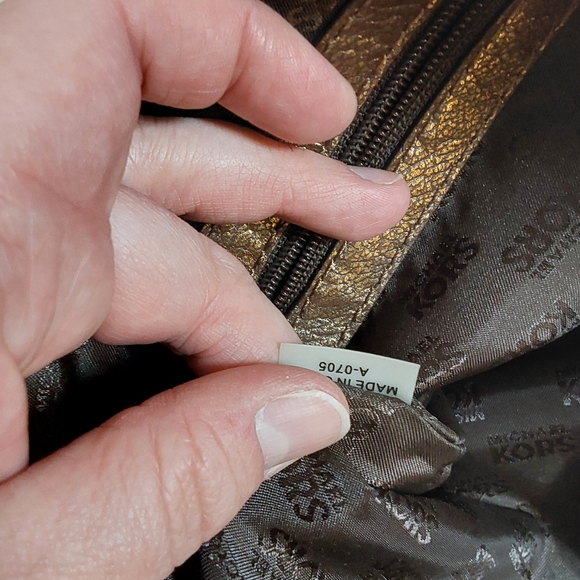 Michael Kors Signature bag - Picture 11 of 11